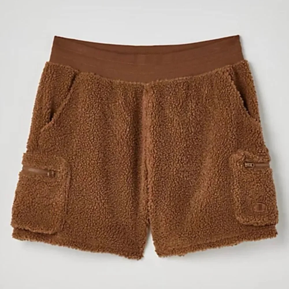 CHAMPION x URBAN OUTFITTERS | Teddy Sherpa Cargo Shorts Brown Zipper | Large‎